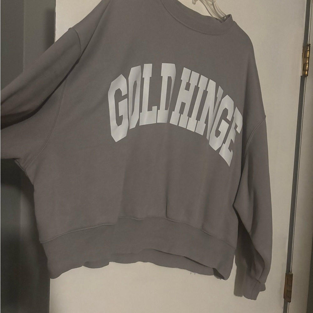 Goldhinge Gray Women's Crew Neck Sweater